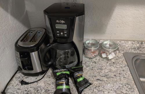 Beautiful 2-Bedroom Condo Near Universal and other Orlando Attractions, King Bed & Wi-Fi - Foto 7