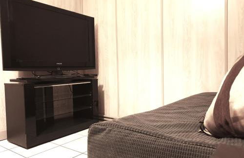 Chambre Cosy bien équipée proche RER aux Portes de Paris - Foto 3