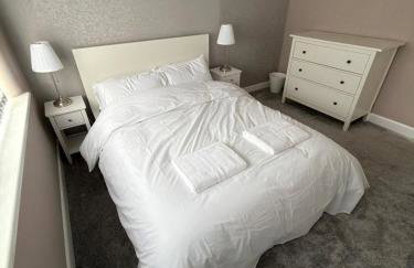 2 Bed house - Brighouse close to McDonalds and B&M - Foto 7