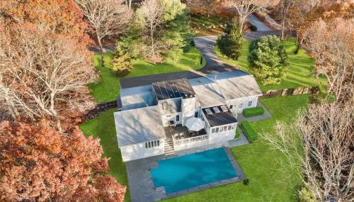 Amazing Southampton Home with Private Heated Pool - Foto 2