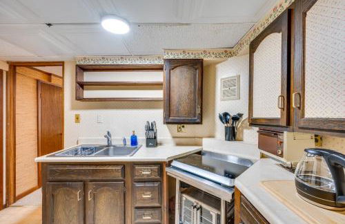 Haverhill Mtn Retreat Hike, Ski, Relax in Hot Tub - Foto 29