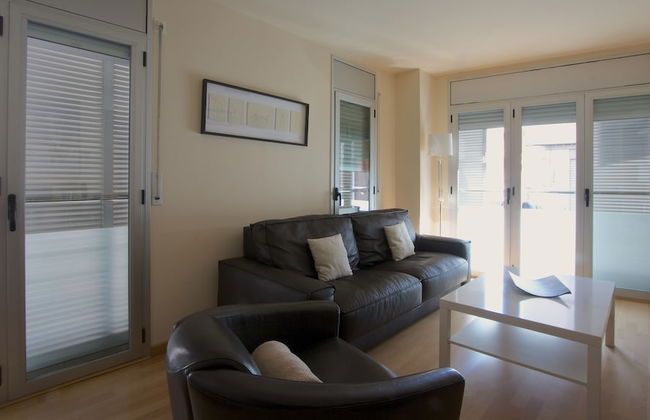 Mazi Apartments Downtown - Photo 14