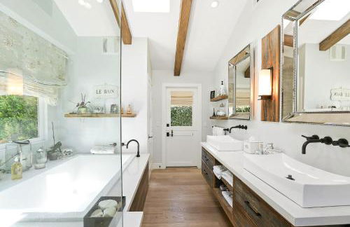 Private Wading Pool Home with Patio - Foto 30