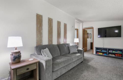 The Sweet Retreat by Simple Life Rentals - Photo 19