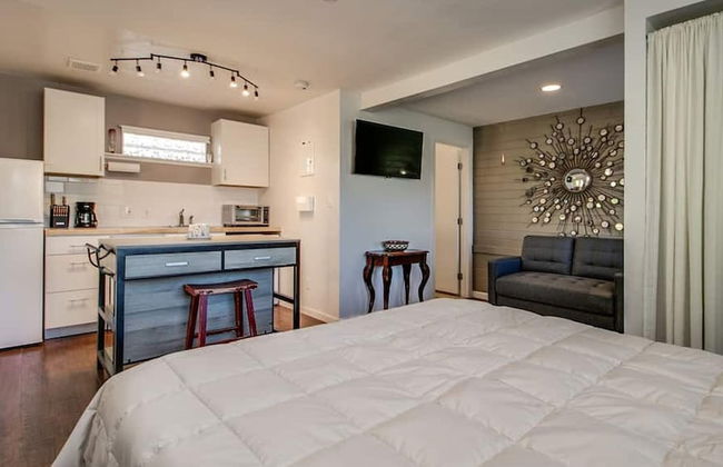 Charming Mid Town Guest House W/private Patio! - Foto 2