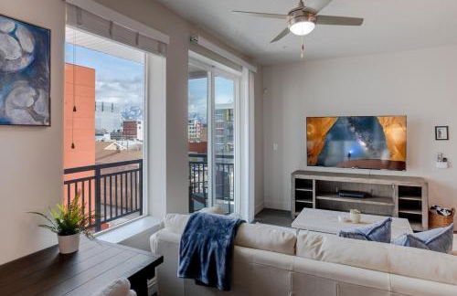 Convention Ctr Luxury 1BR Pool Gym Hot Tub - Foto 11