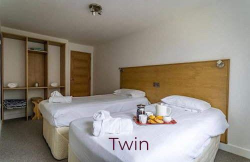 Errwood, woodland lodge with hot tubs for 14 - Foto 32