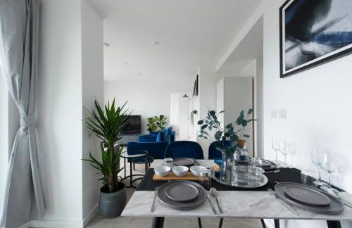 Penthouse with O2 Arena View, Free Parking & Portable AC - Foto 27