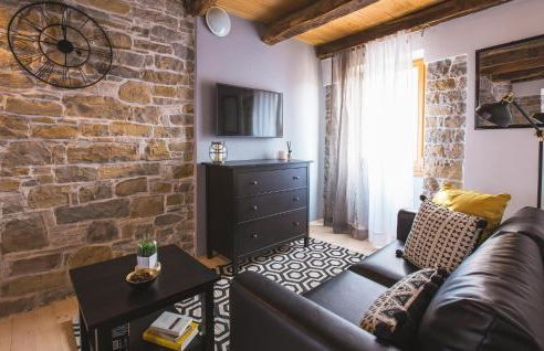 Stunning Apartment In Oprtalj With Wifi - Foto 1