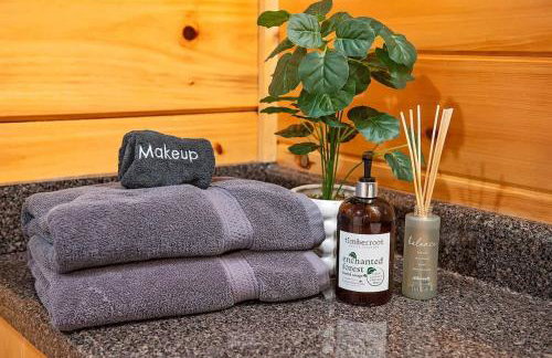 Lena Cabin Wooded Tiny Cabin - Hot Tub - Foto 18