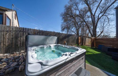 Downtown Gem: Hot Tub, Movies, Games, Dog Friendly - Foto 1