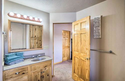 Charming, Spacious and Pet-Friendly Buena Vista Home - Photo 22