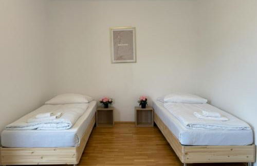 T&K Apartments - Comfortable 4 and 5 room Apartments - 20min Fair Messe CGN - Photo 6