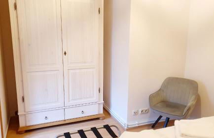 Ferienwohnung, Frühstück gegenüber,Parkplatz kostenlos zentrale ruhige Lage im Innenhof - Foto 10