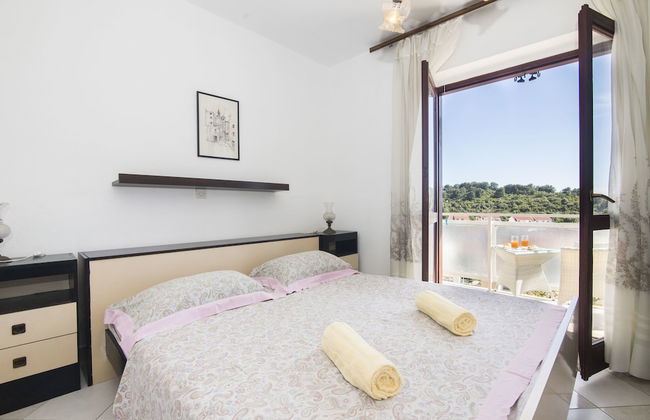 Apartments and Rooms Nikol - Foto 3