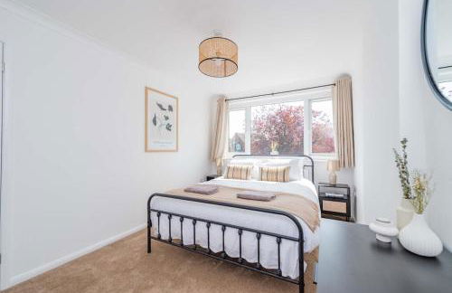 Newport - Sleeps 8 - Private Parking - Foto 5