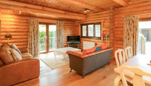 Roseberry Lodge 3 - Photo 2