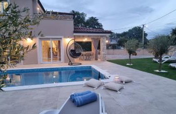 Villa Lukas&Ana s bazenom,dječjim igralištem - Photo 64