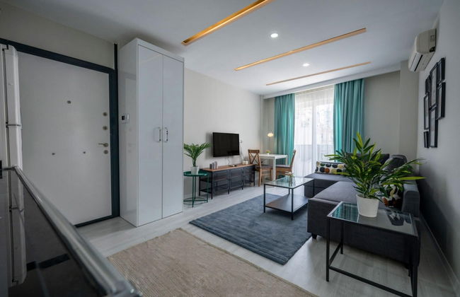 Missafir Modern Flat Near Beach in Muratpasa - Photo 1
