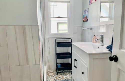 Newly renovated 4 bedroom apartment near downtown. - Foto 14