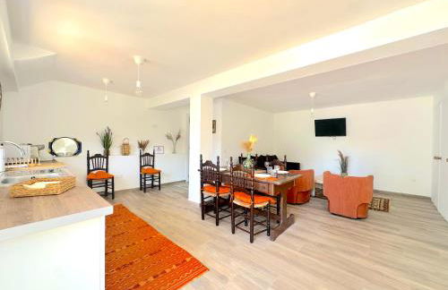 GARDEN HOUSE Malaga City - Photo 5