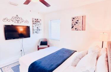 The Miami Grove Oasis - Photo 42