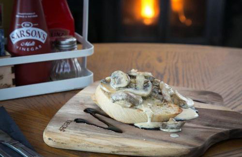 Self Contained Apartment at Country Pub Restaurant - Pass the Keys - Foto 29