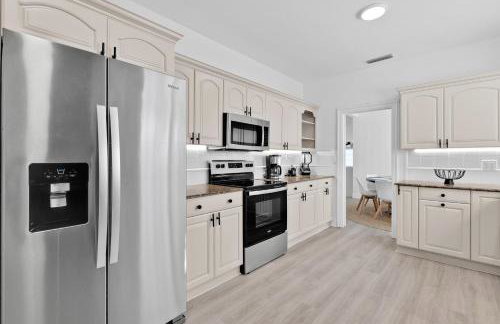 Renovated Villa with Heated Pool & Arcade, 5 Min to Pompano Beach - Foto 18