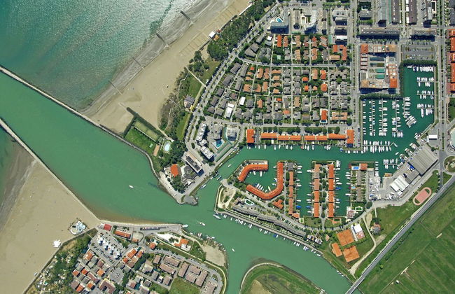 Holiday by the Pool - Lovely Flat With Balcony - Foto 17