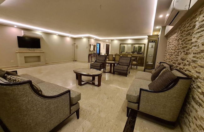 Spacious Executive Luxury Apartment With Balcony - Foto 16