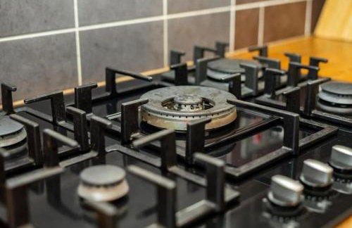 4 Bed Detached Home-Gloucester-Sleeps 10-Parking for 3-Work or Leisure - Foto 15