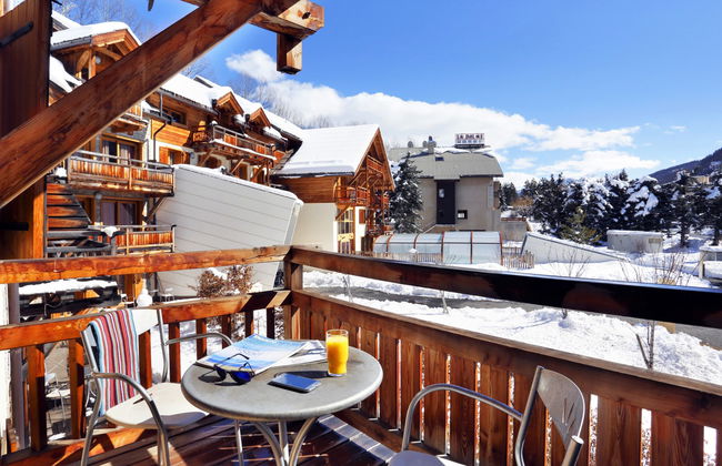 1 bedroom Apartment in Saint-Chaffrey with swimming pool and garden - Photo 13