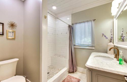 Hot Tub, Dock, Lakefront Luxe Six Mile Retreat - Foto 19