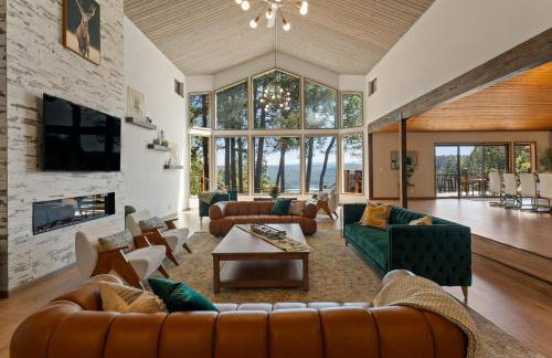 The Gathering Place! Sleeps 24, Lakeview, Game room - Foto 1