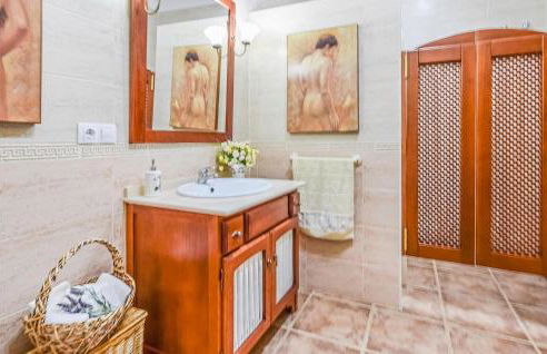 Nice Home In Córdoba With Wifi - Foto 30