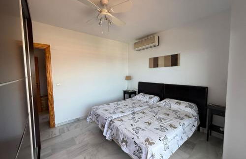 Sunny 2-bedroom apartment with sea view - Foto 21