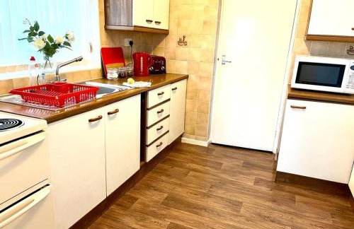 Spacious 3 Bedroom House - Sleeps 5 - Foto 17