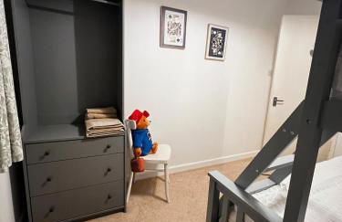 Big Group Bungalow, Sleeps 9, Perfect for Families - Photo 30