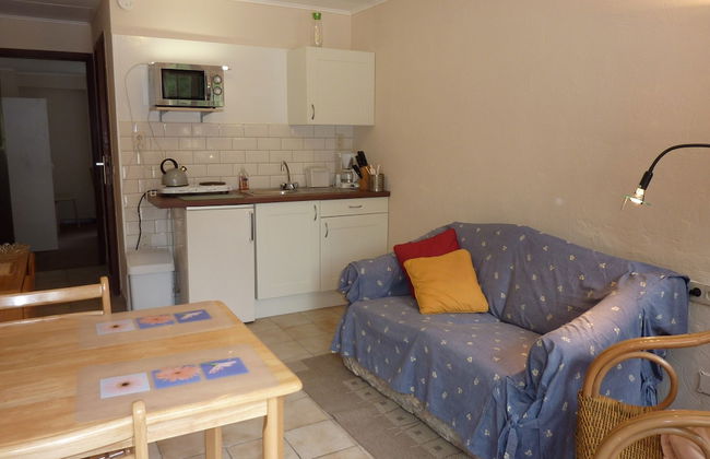 Cozy Escape in Bohon - Photo 8