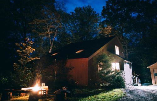 Berkshire Vacation Rentals: Stonebridge Cabin: Modern Amenities Enjoy Nature - Foto 24