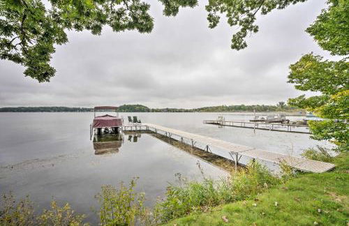 Spacious Lakehouse with Deck, Kayaks, and Dock! - Foto 36