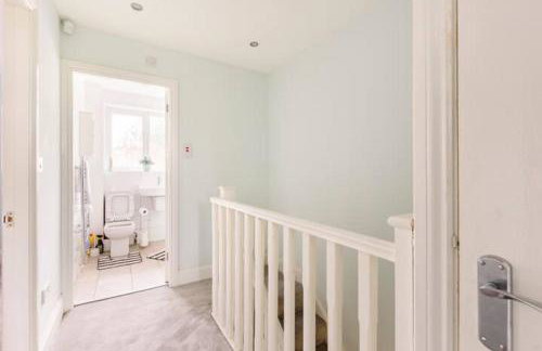 Overbury Lodge, Birmingham with FREE Parking - Photo 7