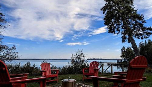 Stunning Oceanfront Ranch Cottage with Private Beach & Fire Pit Near Acadia National Park, Gouldsboro Maine - Foto 3