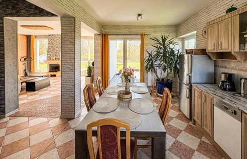 Gorgeous Home In Postomino With Wifi - Foto 5