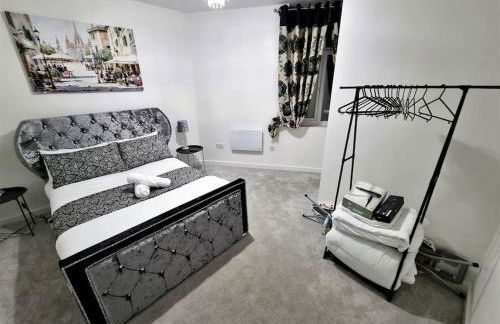 16A Ground floor setup for your most amazing relaxed stay Free Parking Free Fast WiFi - Foto 14