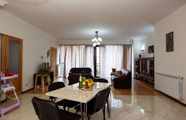 3 Bedroom Apartment near Vake Park - Foto 27