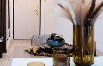 Modern Boutique Apartment - Photo 18