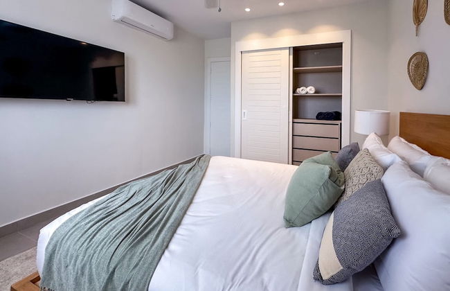 4 Bedroom Beach Penthouse w Private Rooftop - Foto 43