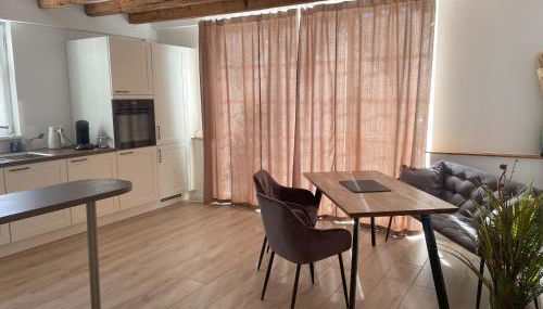 Top eingerichtetes denkmalgeschüztes Haus mit allem Komfort - Foto 2