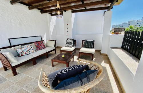 Escape to Serenity - 3 Bedroom Townhouse by the Sea! - Photo 22